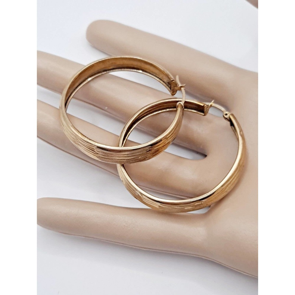 Elegant Bellezza Gold Tone Textured Hoop Earrings Pierced